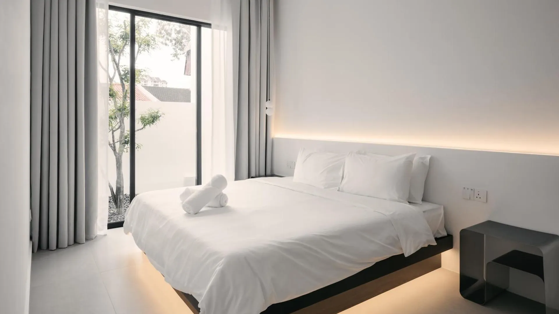 Romantic Rooftop Jacuzzi Villa With Sunset Views Jelutong
